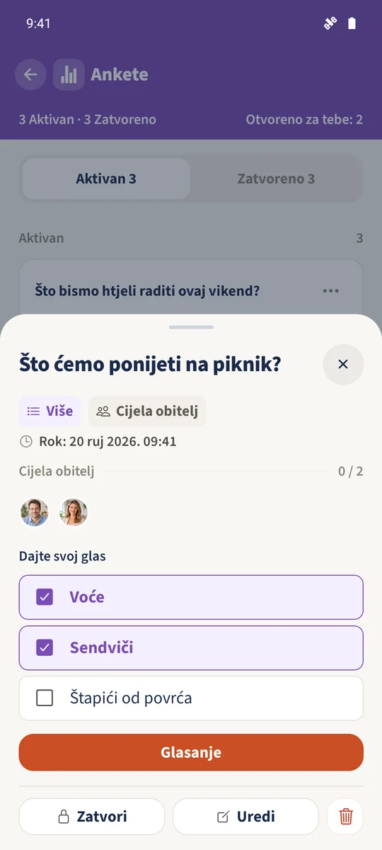 Višestruki izbor ima zajedno odabrane Voće i Sendviči.