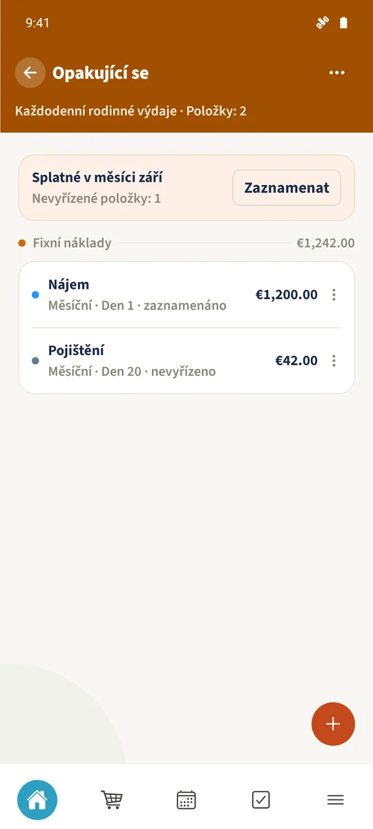 Opakující se položky října 2026 ukazují existující „Nájem“, „Pojištění“ a „Internet“, všechny ještě nevyřízené.