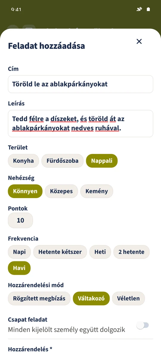 A feladatűrlapon a Havi van kijelölve. A kijelölt személyt utána választják ki.