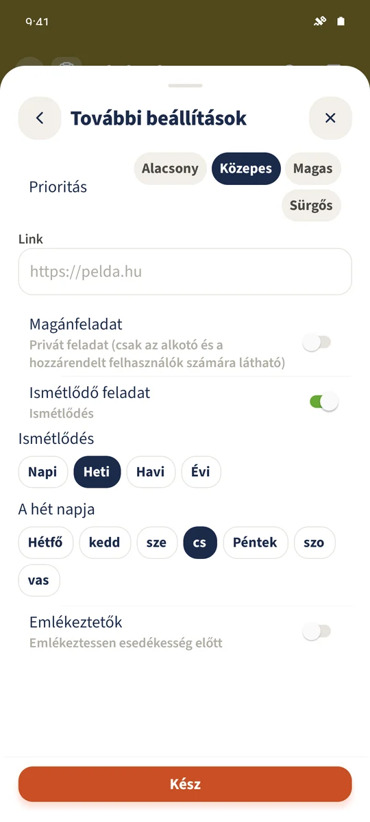 Az ismétlődés minden csütörtökre be van kapcsolva, az emlékeztetők ki vannak kapcsolva.