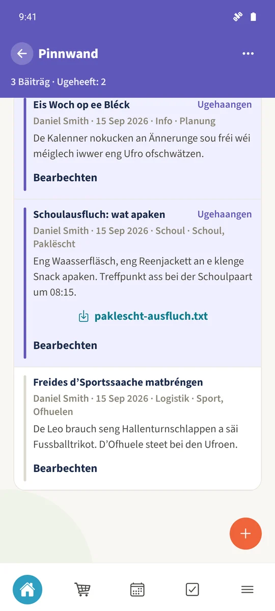 D’Pinnwand weist eng ugepinnt Schoulrees, en Unhang mat enger lëtzebuergescher Packlëscht an eng Erënnerung un d’Sportsaachen.