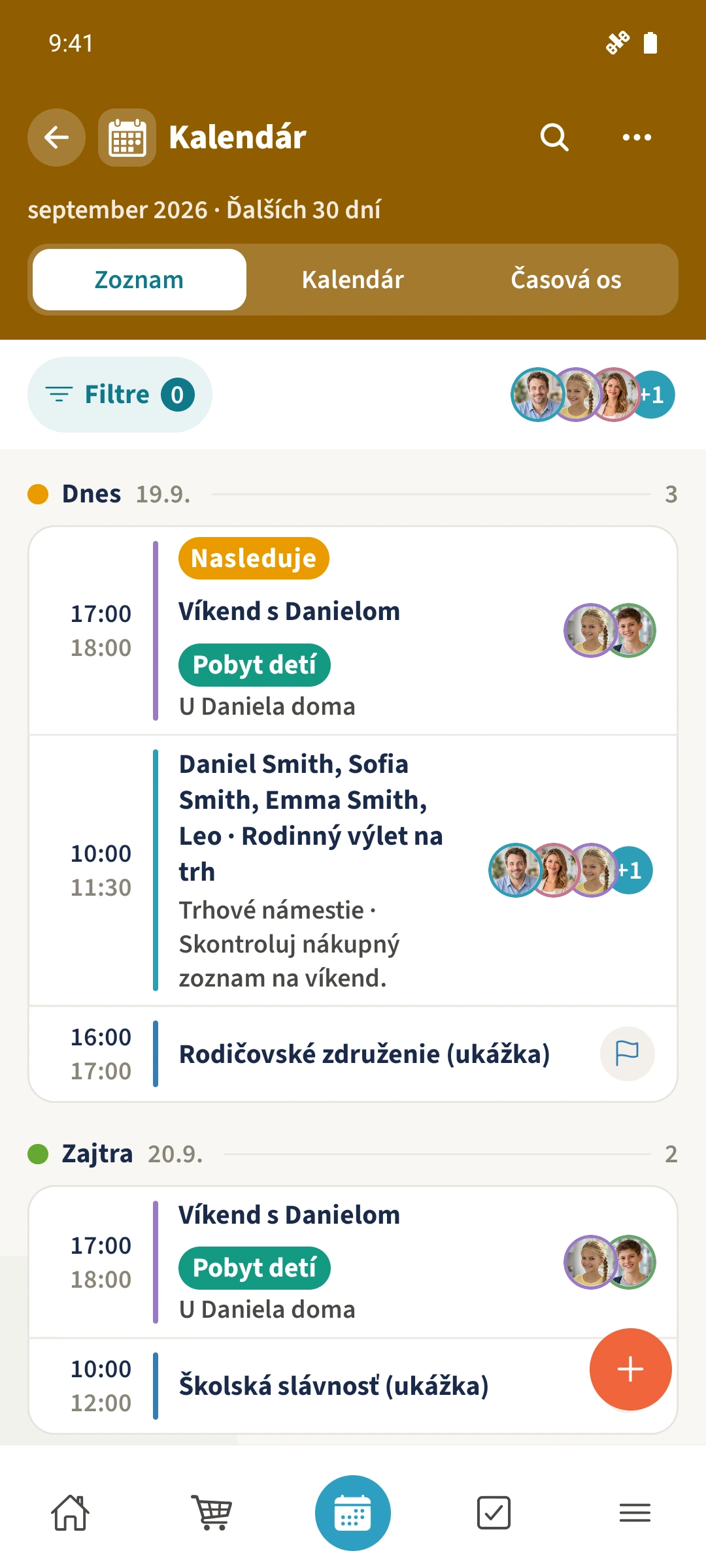 Kalendár rodiny Smith zobrazuje udalosti s časmi, miestami a zúčastnenými osobami.