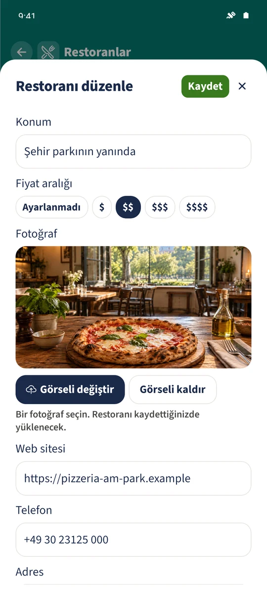Parkside Pizzeria'nın düzenleyicisinde Şehir parkının yanında ve iki simgeli fiyat aralığı bulunur.